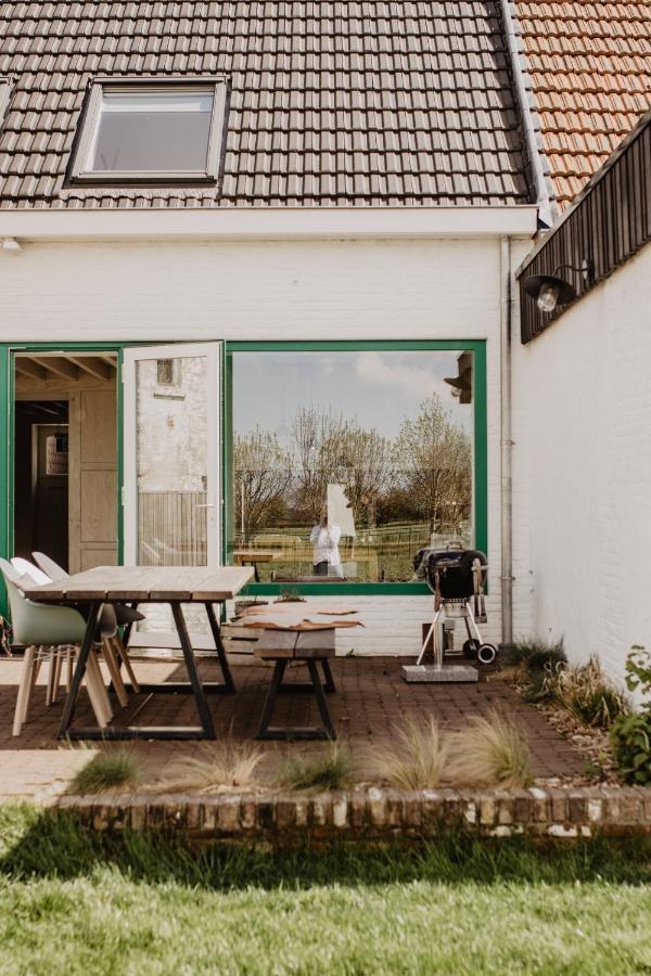 Huisje Nummer Tien Saint-Laureins Exterior foto